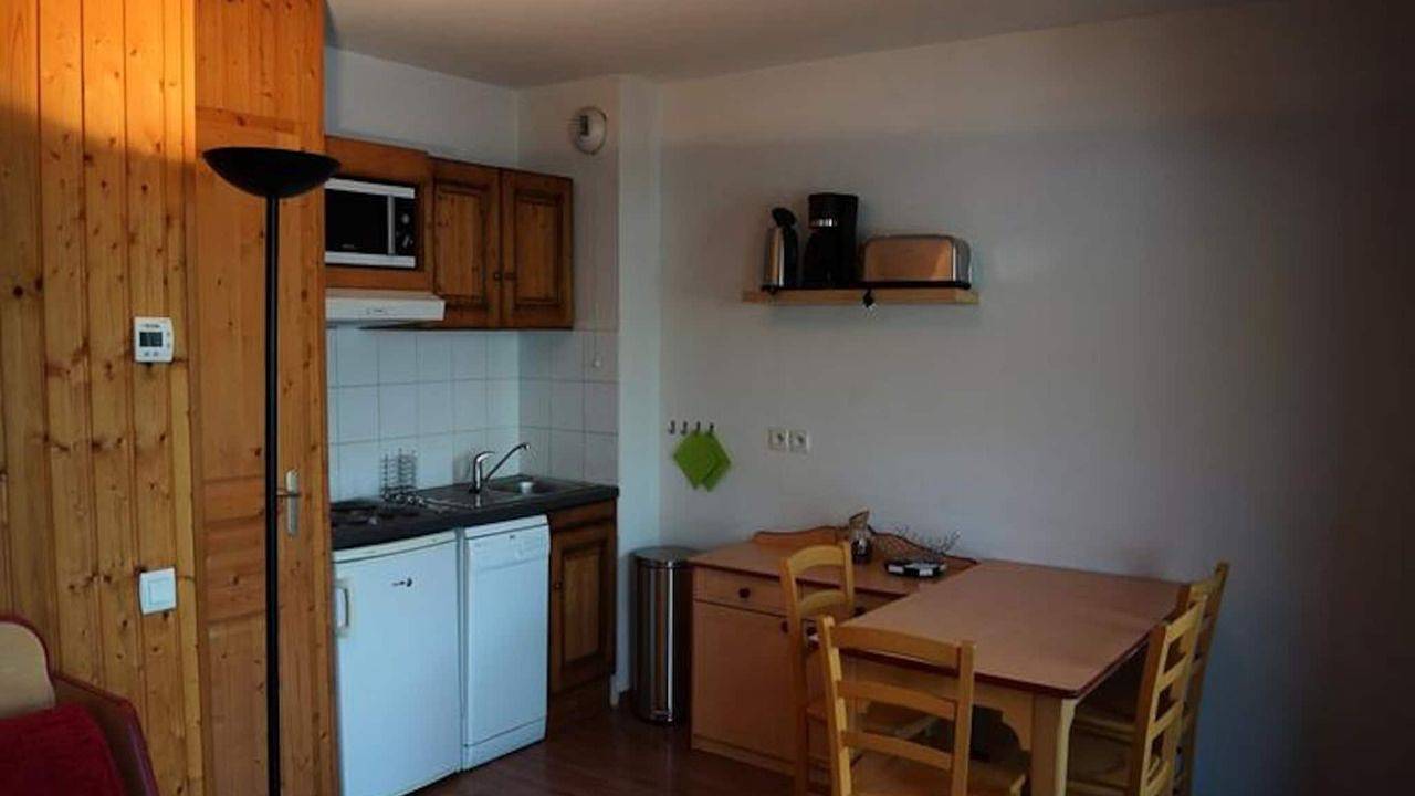 Entire holiday apartment, Ferienwohnung für 4 Personen (31 m²) in Saint-Jean in Saint-Jean-d'Arves, Saint-Jean-de-Maurienne region