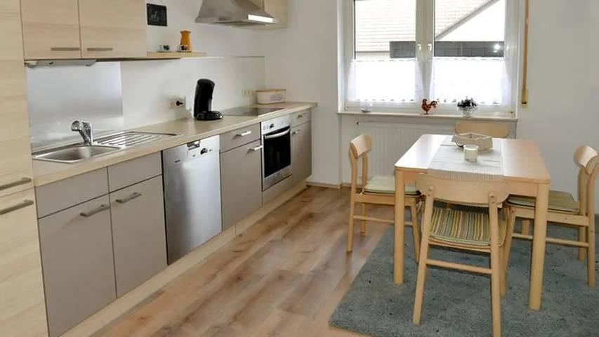 Ferienwohnung für 4 Personen, mit Terrasse und Garten in Annweiler - 3