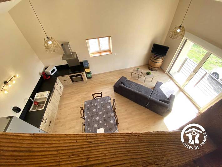 Gîte pour 4 personnes, avec terrasse à Les Martys - 2