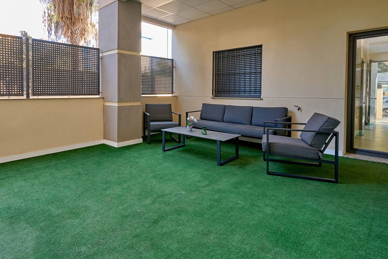 Entire apartment, Apartment '2 Dorm Maia' with Shared Pool, Wi-Fi and Air Conditioning in Torre del Mar, Costa del Sol