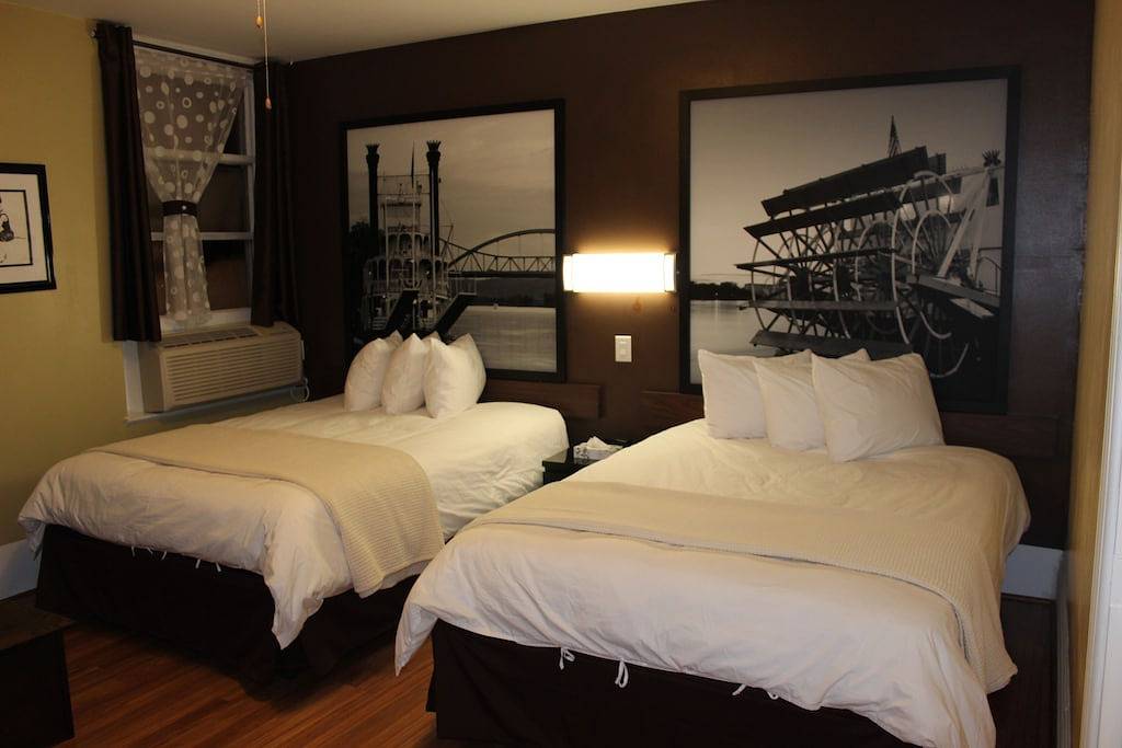 Ganze Wohnung, Koreana Effizienz Downtown # 3 in Decorah, Winneshiek County