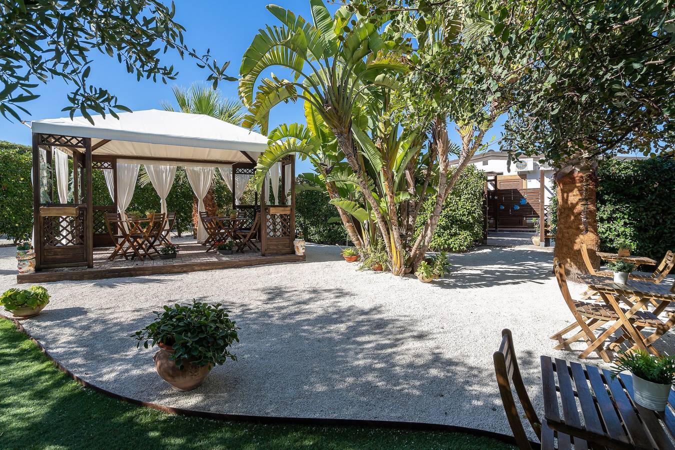 Camera matrimoniale con terrazza condivisa, Wi-Fi e aria condizionata in Marzamemi, Pachino