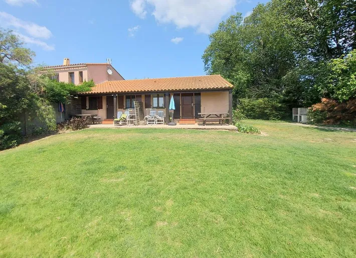 Apartamento de vacaciones para 6 personas, con terraza además de vistas y jardín, Se admiten mascotas - 1