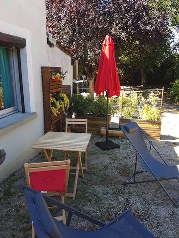 Gîte pour 2 personnes, avec terrasse ainsi que jacuzzi et jardin en Bourgogne-Franche-Comté