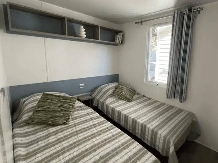 Camping pour 6 personnes, avec bassin pour enfant à Le Bois-Plage-en-Ré - 4