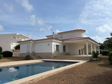 Ferienhaus in Sant Lluís, Menorcas Küste für 6 