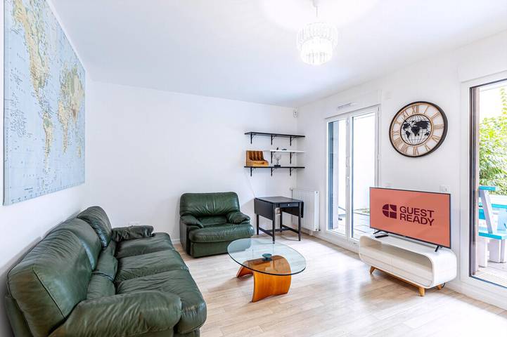 Gîte pour 6 personnes, avec jardin et terrasse à Bagneux