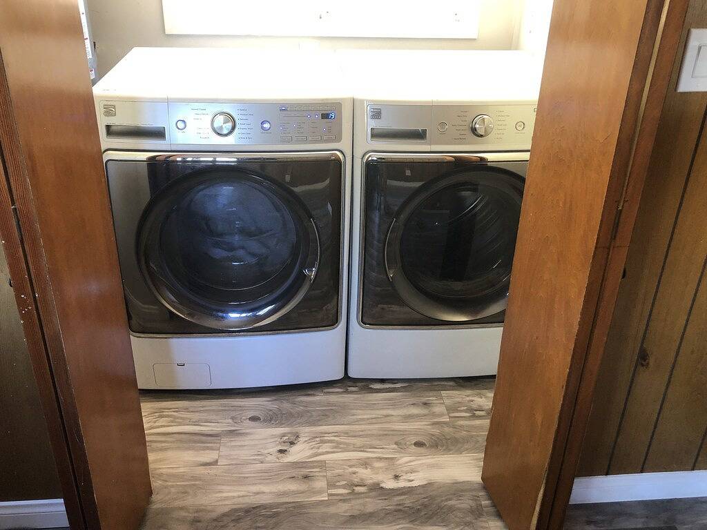 Private, vintage 2bd/2ba, 1/3 acre lot, ocean views, amazing sunsets! in Encinitas, San Diego County