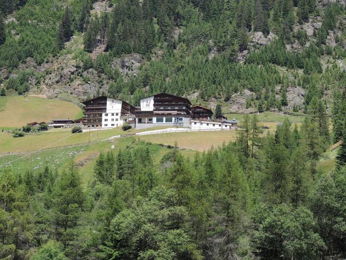 Hôtel pour 4 personnes, avec balcon ainsi que vue et sauna dans Gries - 3
