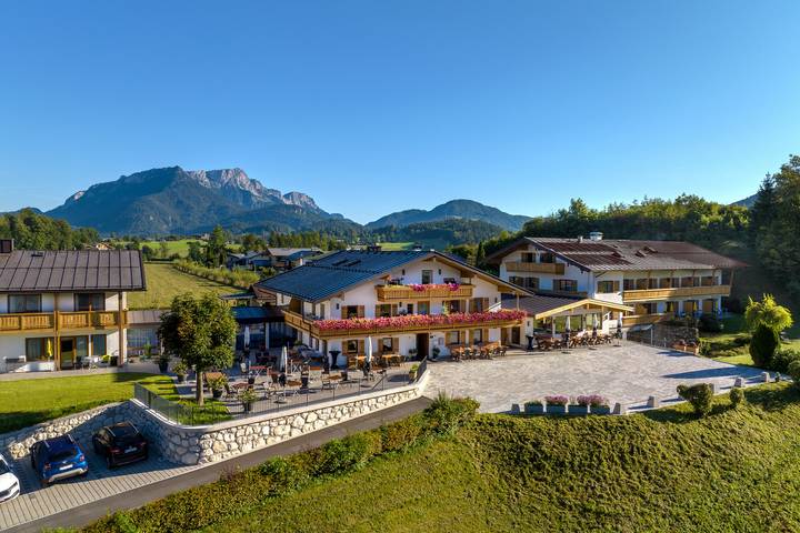 Hotel, mit Balkon und Terrasse sowie Garten und Sauna