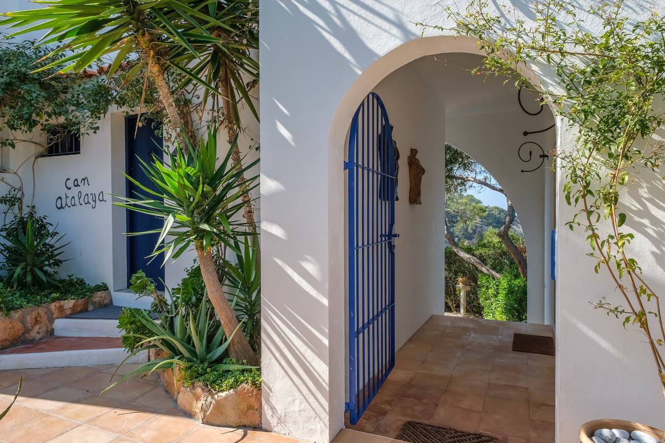 Vakantiehuis met airco, zeezicht, op 100m van Cala Vadella strand, Wi-Fi & parkeren, foto 6