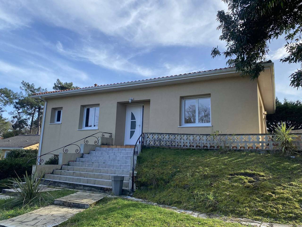 Charming family home near Naïades beach in Soulac-sur-Mer in Soulac-sur-Mer, Lesparre-Médoc region