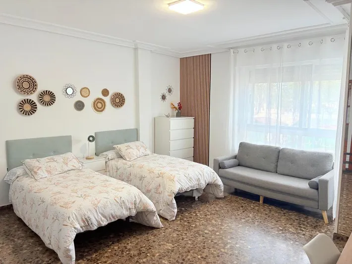 Guesthouse for 7 people, with balcony and hot tub - 1