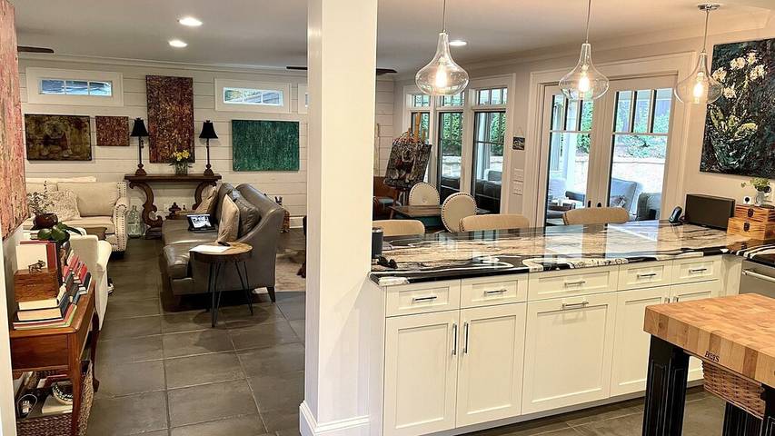 Vacation rental for 8 people, with hot tub and balcony as well as yard in Athens (GA)