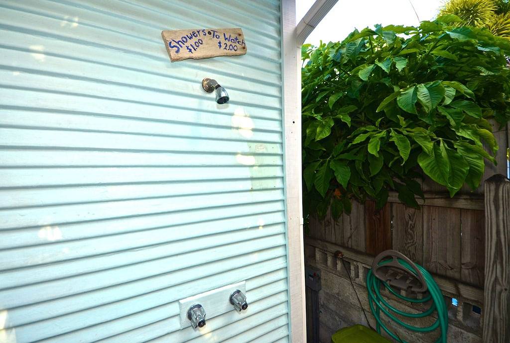 Charmantes Ferienhaus mit eigenem Whirlpool - 1 Block von Duval, Hunde Ok! in Key West, Lower Keys