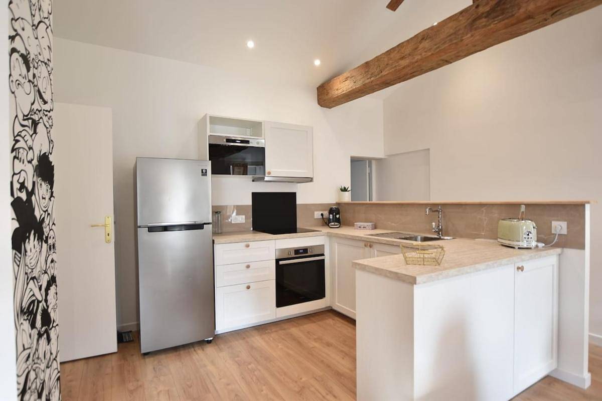 Appartement entier, One-Bedroom Apartment in La Séguinière, Région de Cholet