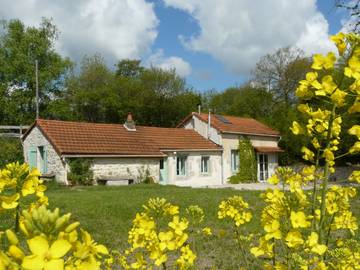 Gîte pour 4 personnes, avec piscine dans Côte-d'Or