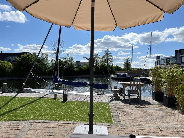Ferienhaus für 4 Personen, mit Terrasse und Garten sowie Seeblick und Ausblick in Lemmer - 4