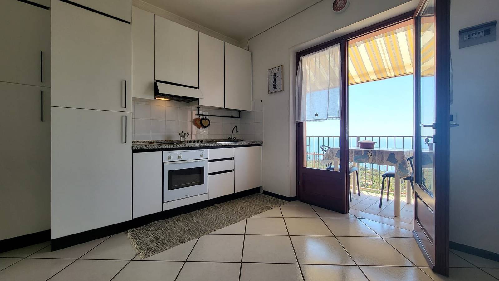 Ganze Wohnung, Ferienwohnung "Bellavista" mit Meerblick, Privatem Balkon und Terrasse in Capoliveri, Elba