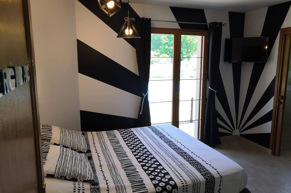 Villa de Type F5 Avec Piscine Privée et à 1,5 km du Parc de Pombonne in Bergerac, Périgord Pourpre