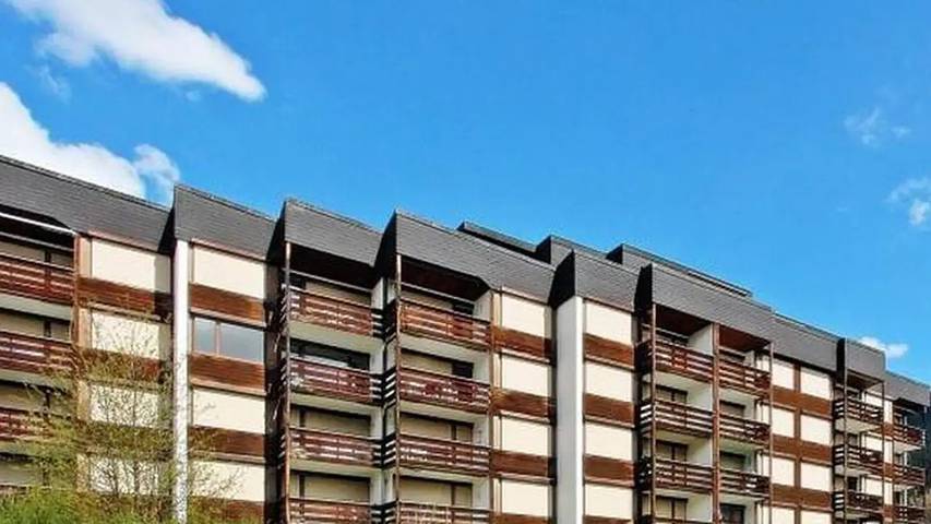 Vakantiewoning voor 6 personen, met tuin en zwembad in Savognin