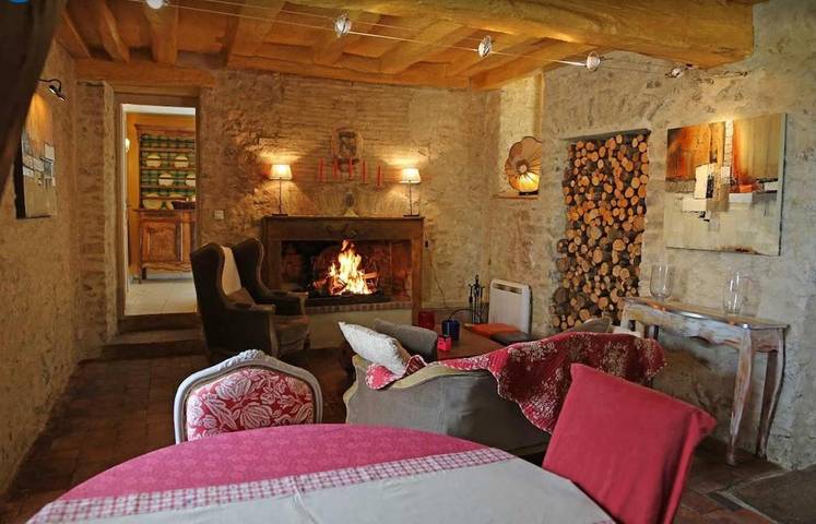 Location de vacances pour 4 personnes, avec vue et terrasse à Sainte-Suzanne - 2