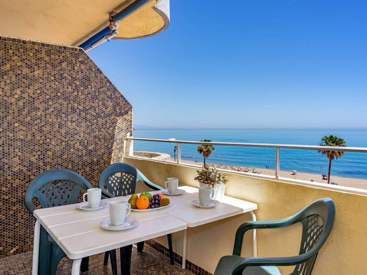 Entire apartment, Fuengirola Beach View in Fuengirola Centre, Fuengirola