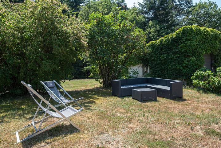 Gîte pour 8 personnes, avec sauna et jacuzzi ainsi que jardin et terrasse à Saint-Léger-sous-Beuvray - 4