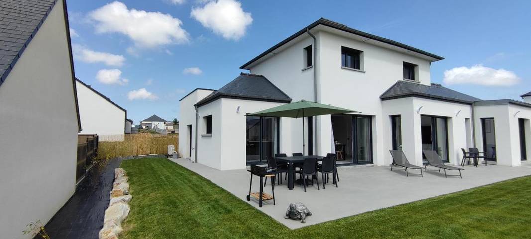 Location de vacances pour 6 personnes, avec vue et jardin à Ruca