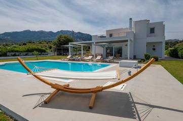 Villa für 9 Personen, mit Garten und Pool sowie Whirlpool auf Kos
