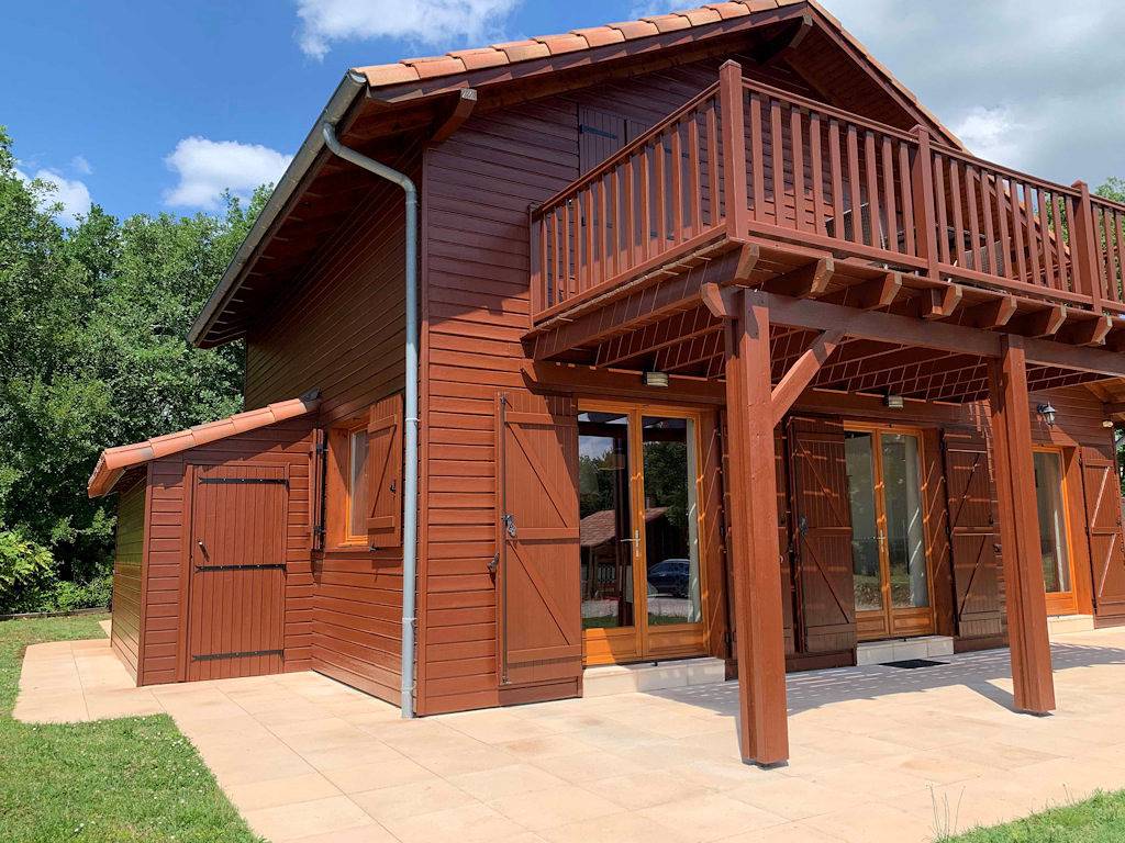 Chalet de la Truffière tout équipé sur golf à 7 km de Souillac in Lachapelle-Auzac, Lot