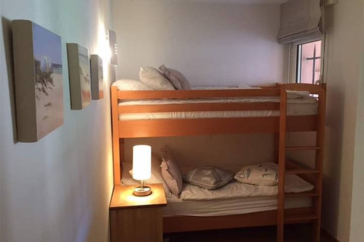 4 Betten für 8 Strandvilla mit Gemeinschaftspool und privatem Garten. in Les Issambres, Roquebrune-sur-Argens