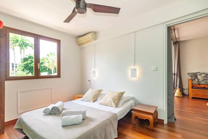 Gîte pour 2 personnes, avec balcon dans Plage des Roches Noires - 4