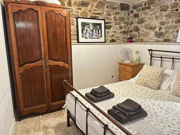 Gîte pour 2 personnes, avec terrasse, animaux acceptés à Neffiès