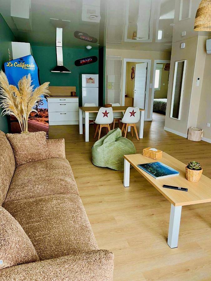 Appartement de vacances pour 2 personnes, avec piscine ainsi que terrasse et vue