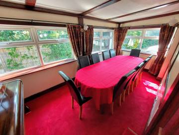 Log Cabin for 10 People in Middleton-on-Sea, West Sussex, Photo 2