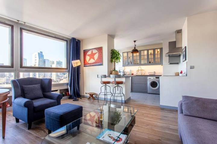 Location de vacances pour 4 personnes, avec Jardin et Vue à Puteaux