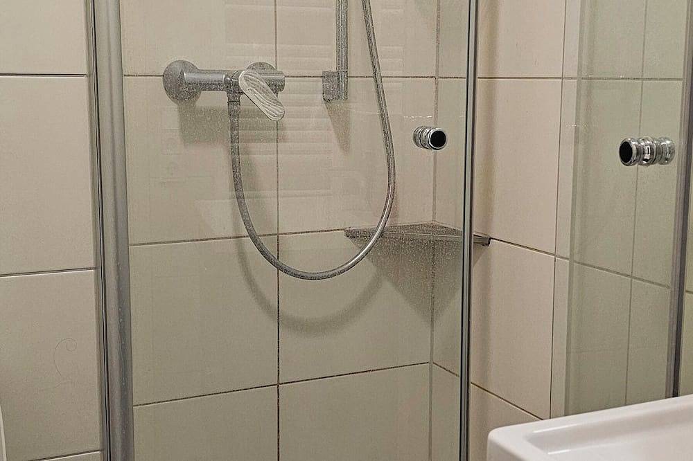 Ganze Wohnung, Zimmer in Würzburg Stadtmitte in Würzburg, Fränkisches Weinland