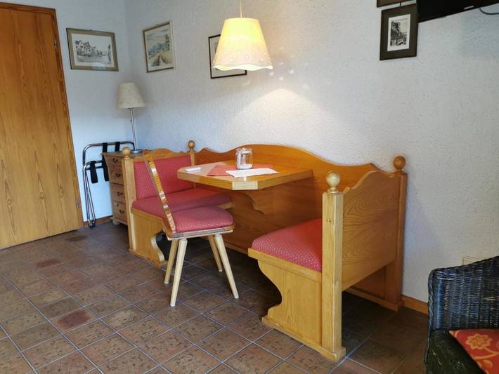 Ferienwohnung für 2 Personen, mit Balkon und Terrasse sowie Garten und Ausblick in Rhodt unter Rietburg - 4