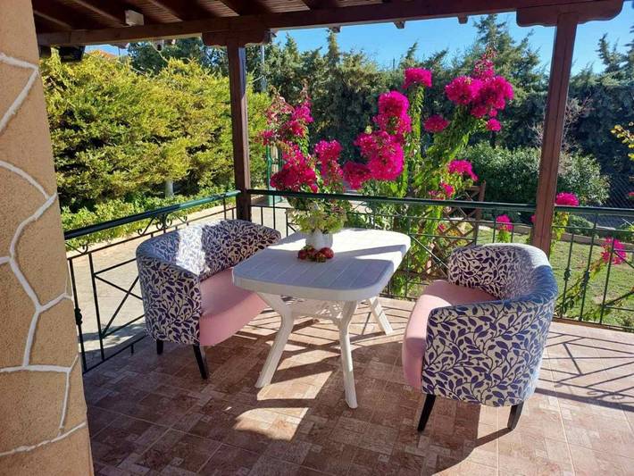 Location de vacances pour 11 personnes, avec Balcon et Terrasse ainsi que Jardin et Vue dans Nea Kallikratia - 2