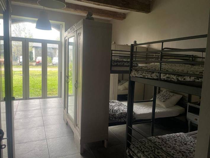 Location de vacances pour 12 personnes, avec terrasse ainsi que vue et jardin à Mas-Saintes-Puelles - 4