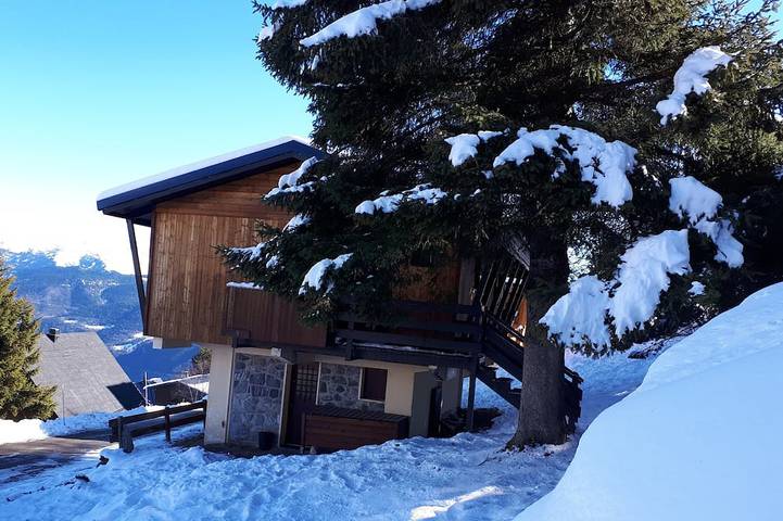 Chalet pour 12 personnes, avec balcon à Saint-Lary-Soulan