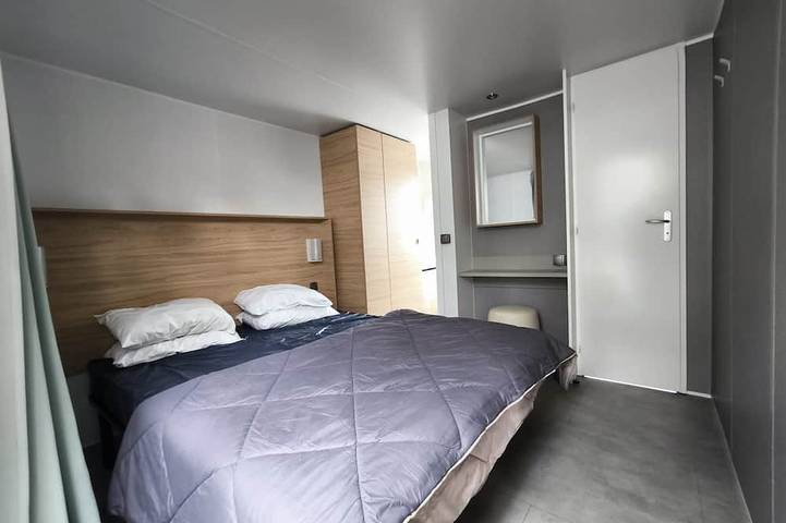 Camping pour 5 personnes, avec jacuzzi ainsi que sauna et piscine à Vendres - 2