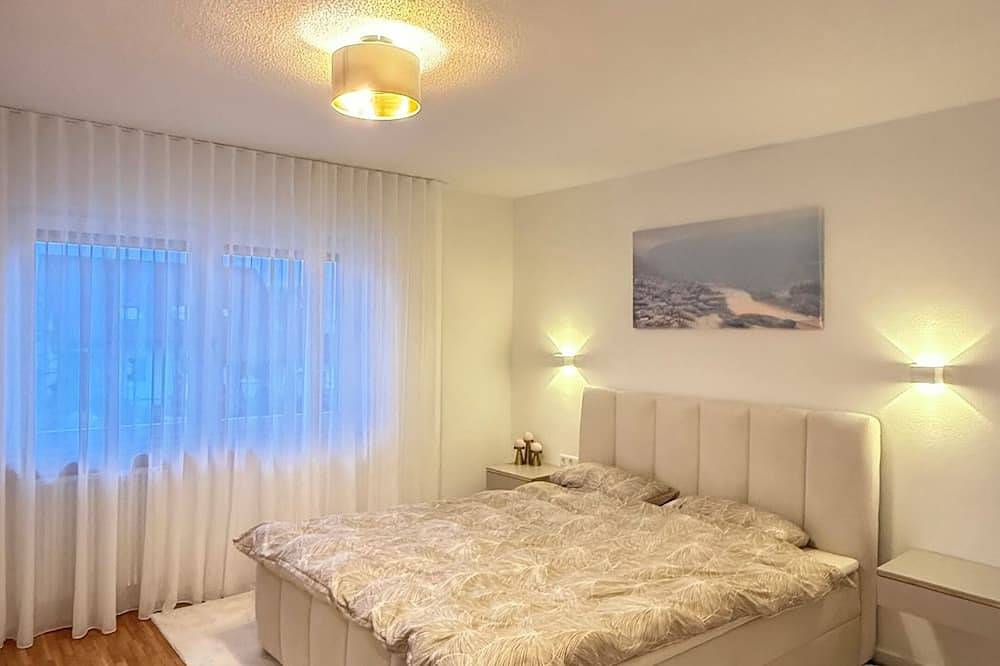 Ganze Wohnung, Rheinzeit: Moderne Ferienwohnung in Rheinheim, ideal für Ausflüge in die Schweiz in Küssaberg, Landkreis Waldshut