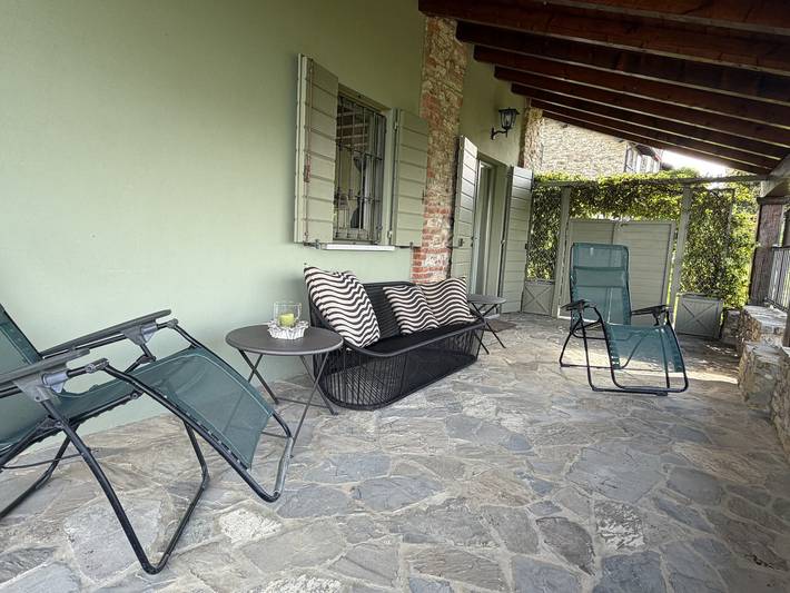 Casa delle Due Querce | Relax & Vista Panoramica in Canevino, Colli Verdi