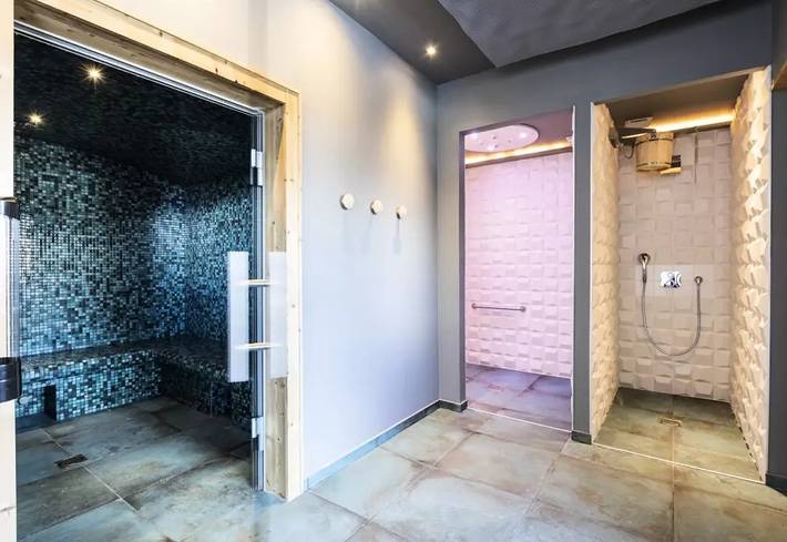 Hôtel pour 2 personnes dans Aime 2000 - 2