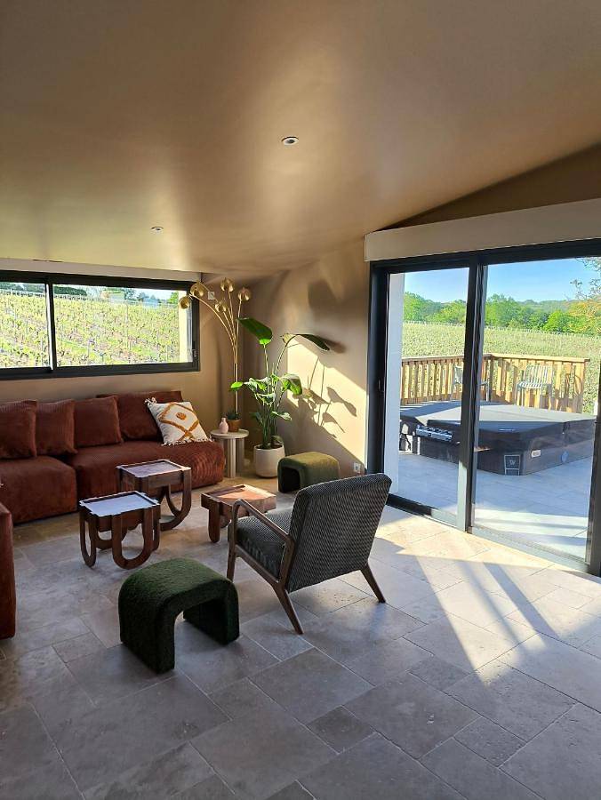 Location de vacances pour 15 personnes, avec vue ainsi que piscine et jardin, animaux acceptés à Saint-Aubin-de-Luigné - 4