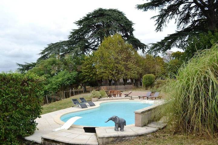 Location de vacances pour 30 personnes, avec jardin ainsi que sauna et jacuzzi à Madaillan - 3
