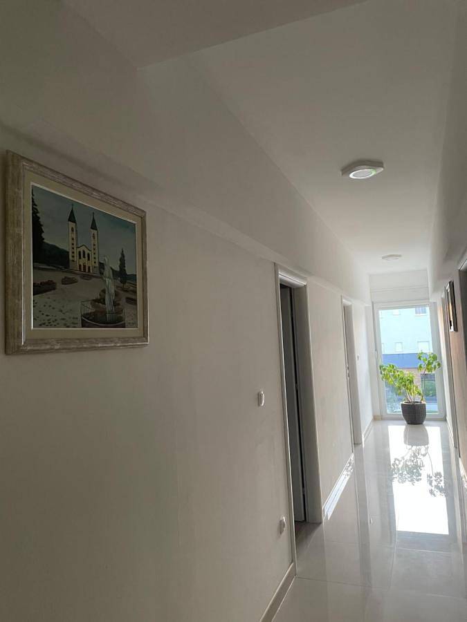 Location de vacances pour 4 personnes, avec terrasse ainsi que vue et jardin dans Međugorje - 4