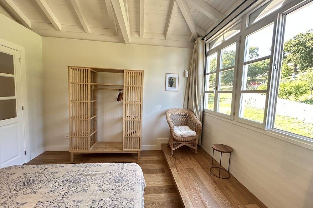 Apartamento entero, One-Bedroom Apartment in Lastres, Colunga